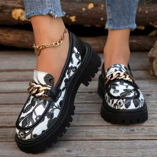 Plus Size Women’s Chunky Heel Retro Loafers – Trendy Vintage Style - Luxurieglam
